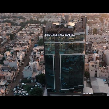 The Galleria Hotel Раджкот Экстерьер фото